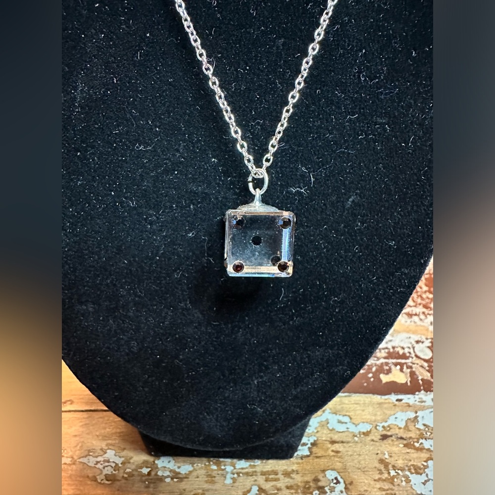 NWOT Lucky Dice (Crystal?/glass?) 18” chain and earrings So cute & dainty!! - Picture 3 of 3